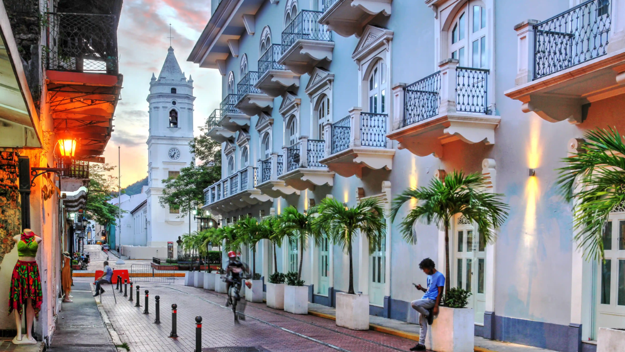 Historic Streets Casco Viejo